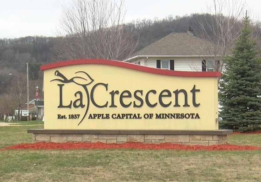La Crescent City Sign